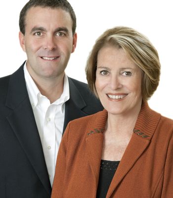 Portrait of Vicki & Brian Arthur Team, REALTORS®.